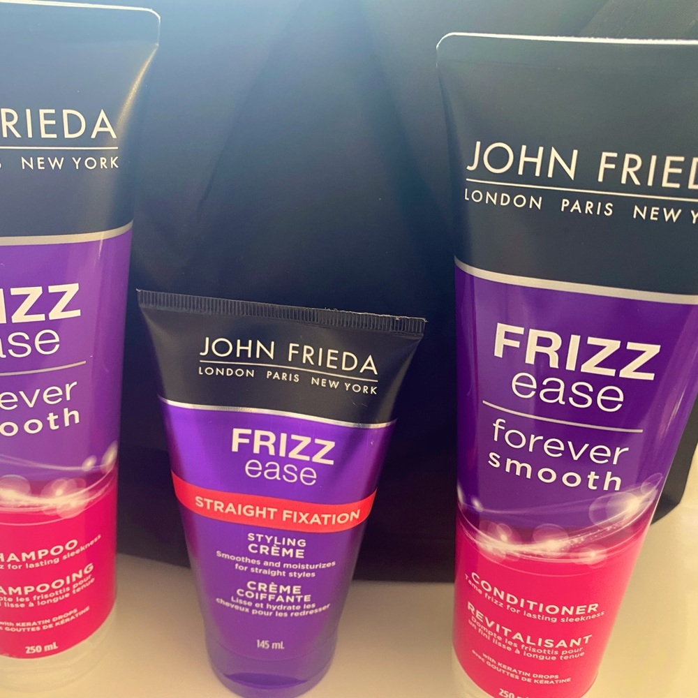 New John Frieda Frizz Ease Gift Set